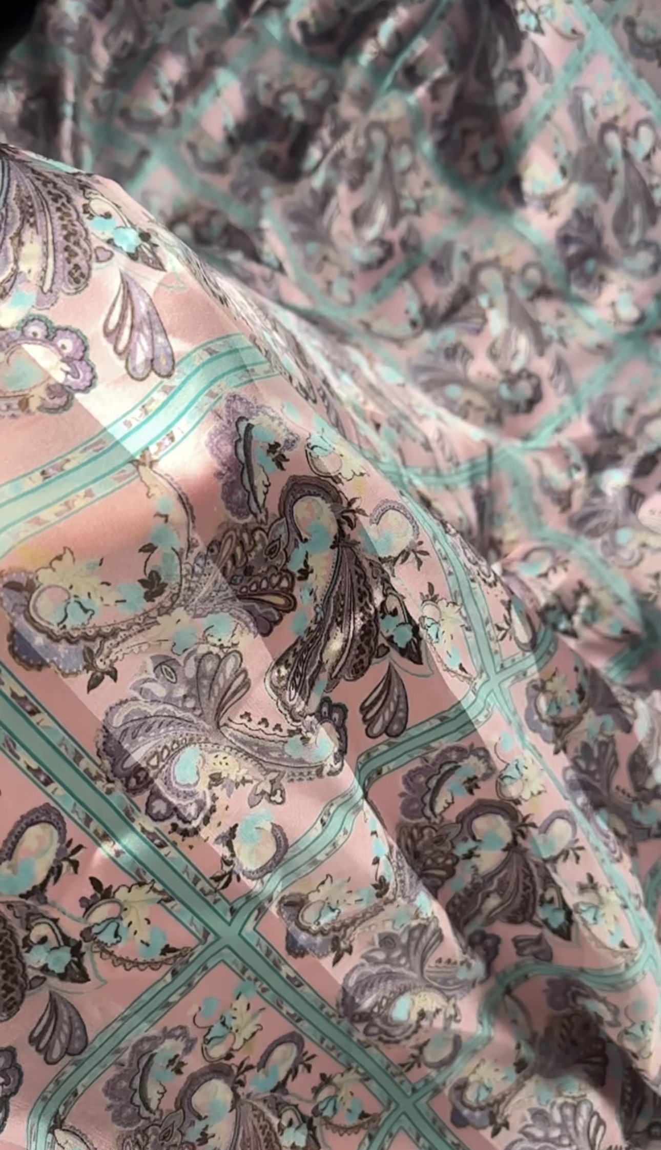 Silk Malehfa